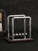 Pêndulo do Caos com Levitação Magnética: Decoração Chamativa para Casa e Escritório, Perfeito para Presentes de Halloween e Natal